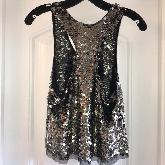 Nordstrom Savvy RAGA Gold sequin top😍 - Picture 2 of 8